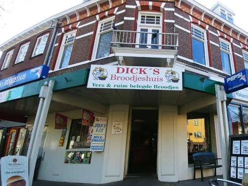 Kom lekker lunchen in Emmen centrum met heerlijke broodjes van Dick